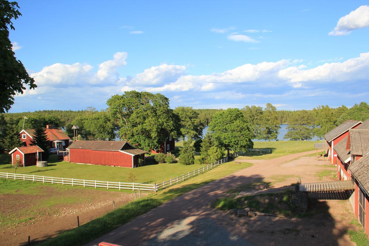 Gaestrum Gnottnehult Bed & Breakfast Osterbymo Екстериор снимка